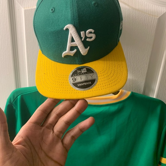 Oakland A”s Jersey and SnapBack - Picture 9 of 9